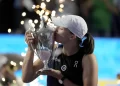 Rebut Gelar WTA Finals, Iga Swiatek Segel Peringkat Satu Dunia