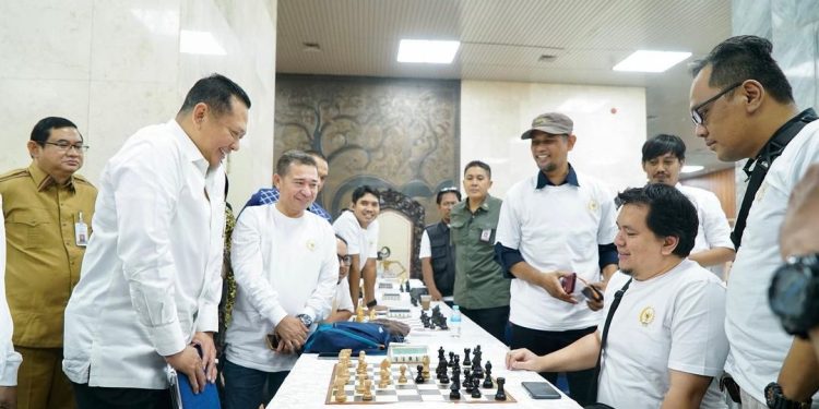 Bamsoet Buka Turnamen Catur Antar Wartawan Tingkat Nasional