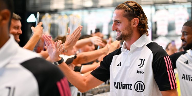 Adrien Rabiot Segera Perpanjang Kontrak Bersama Juventus