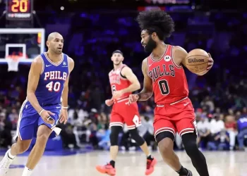 Coby White Bawa Chicago Bulls Kalahkan Philadelphia 76ers di Wells Fargo Center