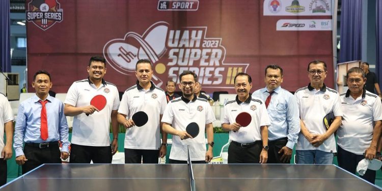 Kejuaraan Tenis Meja Ustaz Adi Hidayat, Ekshibisi Dimeriahkan Musa Rajekshah dan Bobby Nasution