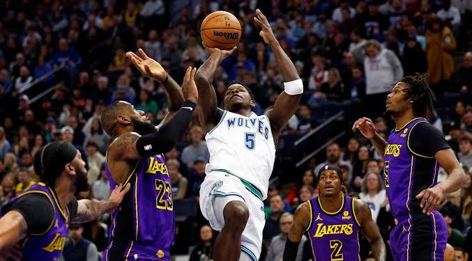 Permalukan Lakers, Wolves Rusak Momen Ulang Tahun LeBron James
