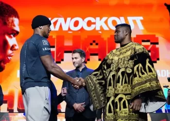Jelang Duel Kontra Anthony Joshua, Francis Ngannou Fokus Berlatih