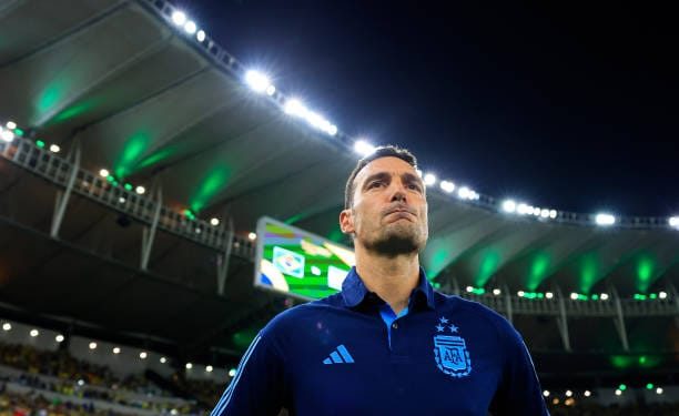 Lionel Scaloni Tetap Besut Timnas Argentina (X/@juegosimple_)