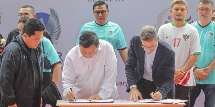 Erick Thohir Puji Prabowo Subianto: Komitmen Majukan Sepakbola Indonesia