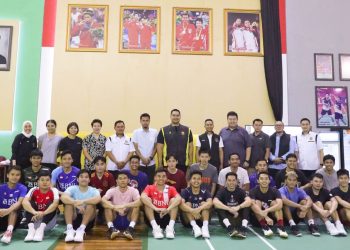 Menpora Dito dan CdM Kunjungi Pelatnas PBSI di Cipayung