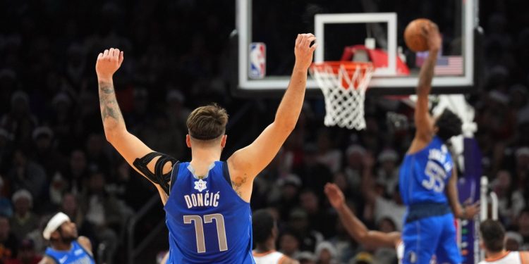 Luka Doncic Gemilang, Dallas Mavericks Raih Kemenangan