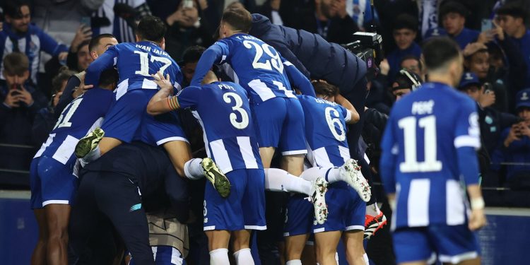 Arsenal Dikalahkan FC Porto, Barcelona Imbangi Napoli di Liga Champions