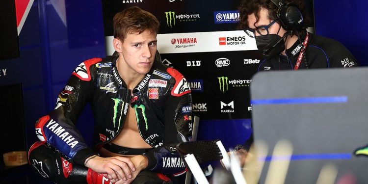 Fabio Quartararo Kritik YZR-M1, Bos Yamaha Minta Pembalap Sabar