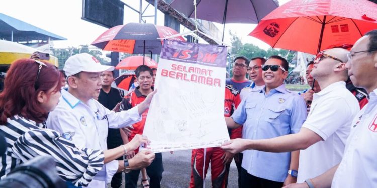 Bamsoet Buka Indonesia Sentul Series of Motorsport (ISSOM) 2024