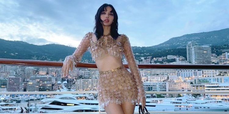 Lisa Blackpink Kenakan Baju Daur Ulang di Grand Prix F1 Monako