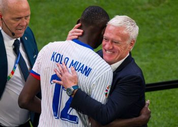 Prancis Minim Gol, Lolos Lewat Penalti dan Bunuh Diri