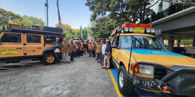 Sandiaga Uno Resmi Melepas Rombongan Sulawesi Tribute to Camel Trophy 2024