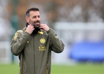 Debut Apik Ruud van Nistelrooy, Leicester City Kalahkan West Ham