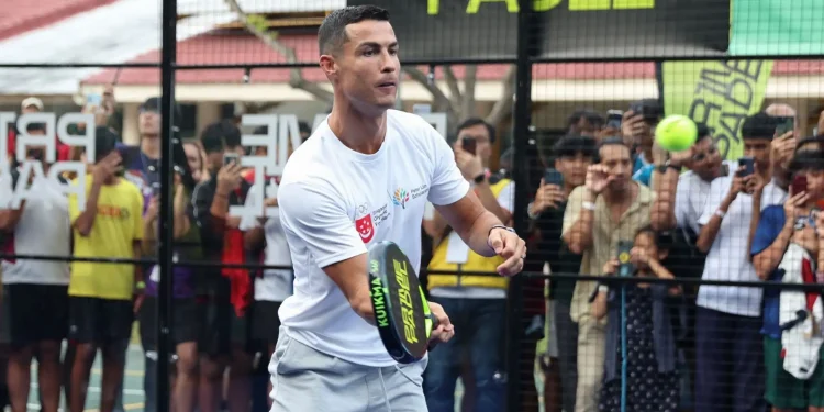 Tak Hanya CR7, Zlatan Ibrahimovic Juga Pencinta Olahraga Padel