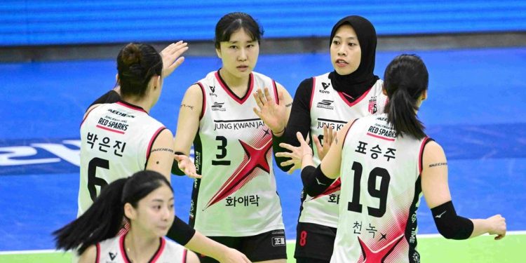 Megawati Cetak 40 Poin, Red Sparks Kalahkan Pink Spiders 