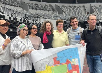 Perwakilan FIG bersama perwakilan Federasi Gimnastik Indonesia