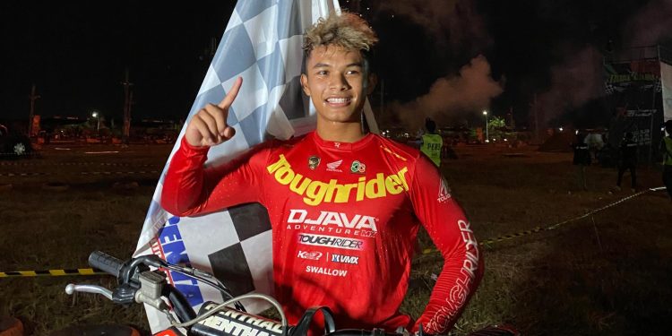 Tampil Atraktif, Zidane Sabet Gelar Juara Umum Trial Game Dirt Sidoarjo