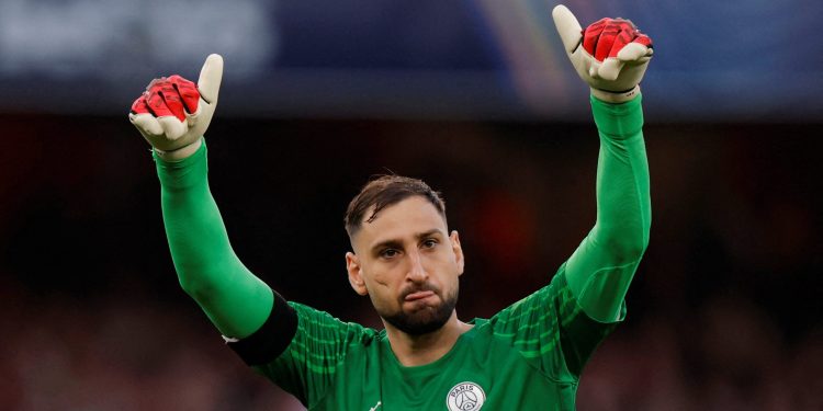 Manchester City Buru Jasa Gianluigi Donnarumma