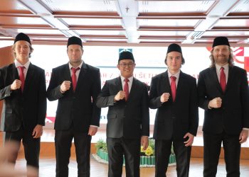 4 atlet Rusia resmi menjadi WNI untuk membela Timnas Hoki Es Indonesia