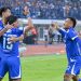 Para pemain Persib merayakan gol yang dicetak Febri Hariyadi saat melawan Semen Padang