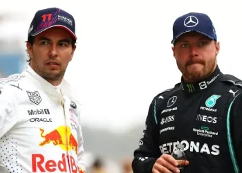 Pembalap Cadillac, Sergio Perez dan Valtteri Bottas