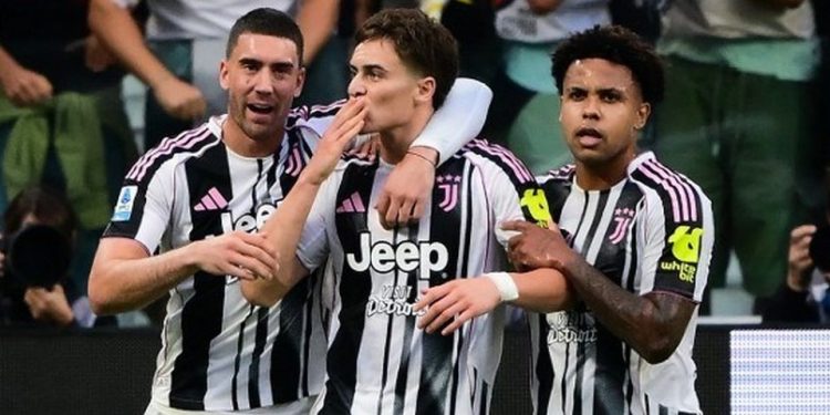 Selebrasi pemain Juventus usai bobol gawang Inter Milan