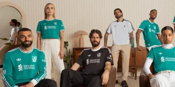 Liverpool rilis jersei ketiga