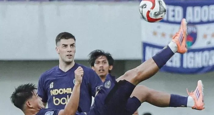 Penyerang Persita, Hokky Caraka