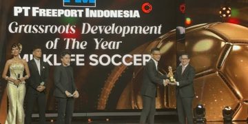 MLSC mendapat trofi di PSSI Awards